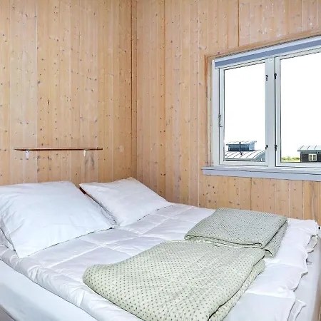 4 Star Holiday In Holiday home