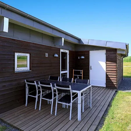 4 Star Holiday In Holiday home