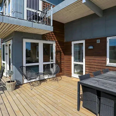 4 Star Holiday In Holiday home